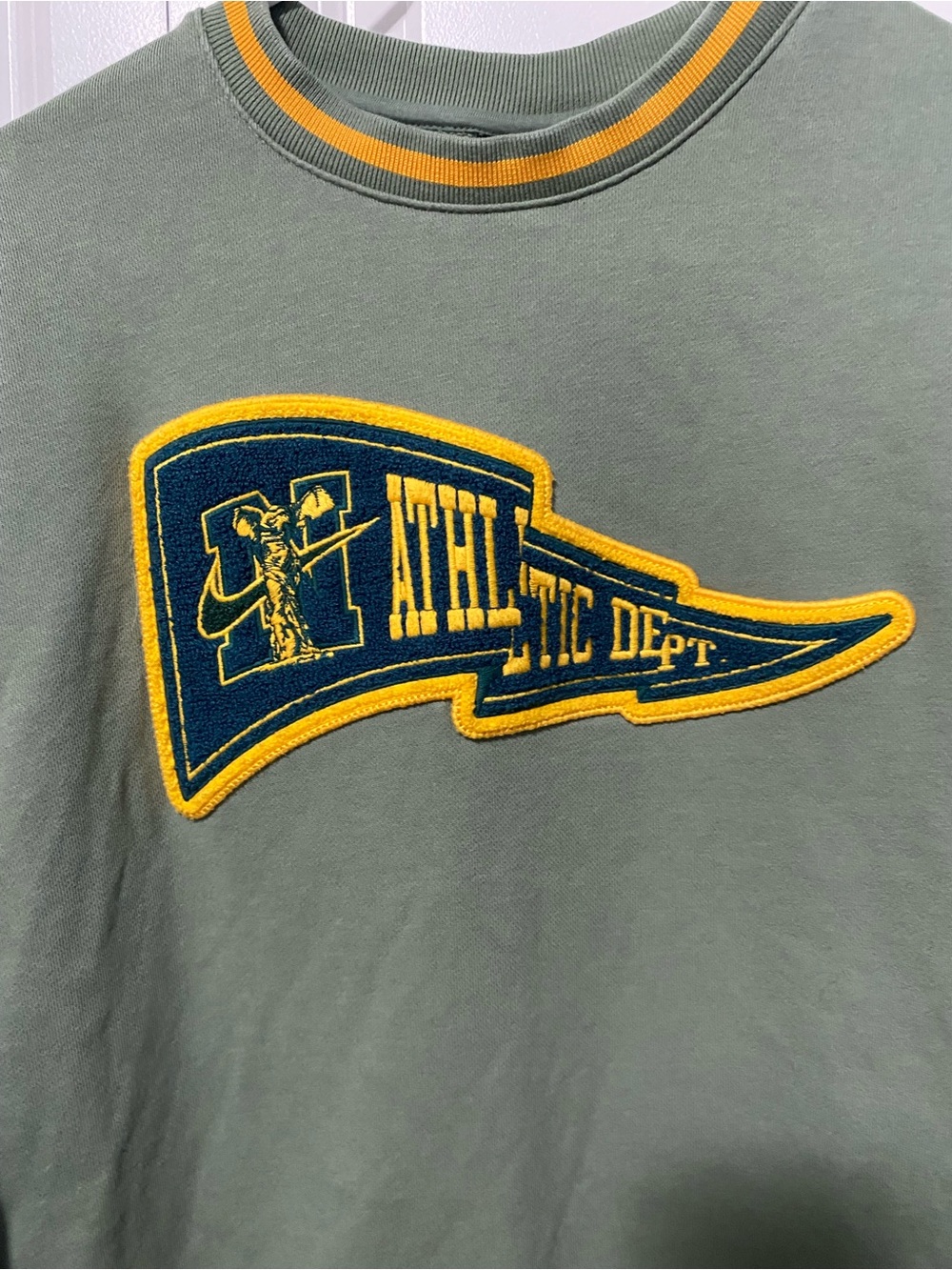 Nike Sportswear 1972 Club Fleece Longsleeve Athletic Department Sweatshirt - Picture 3 of 7